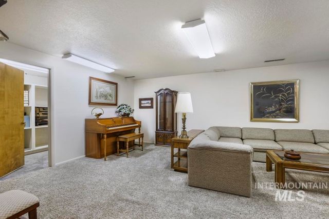 2018 Rancho Vista Dr, Twin Falls, ID 83301