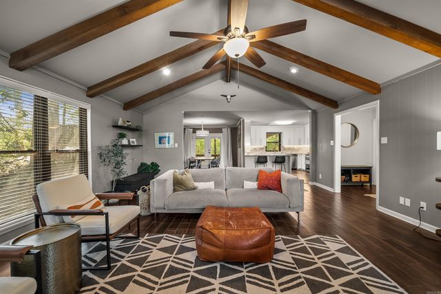 25 Point South Circle, Little Rock, AR 72211