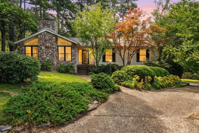 25 Point South Circle, Little Rock, AR 72211