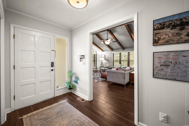 25 Point South Circle, Little Rock, AR 72211