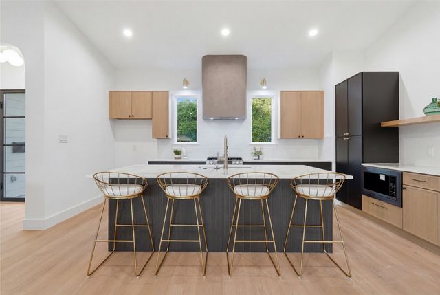 10331 Eastwood Drive, Dallas, TX 75228