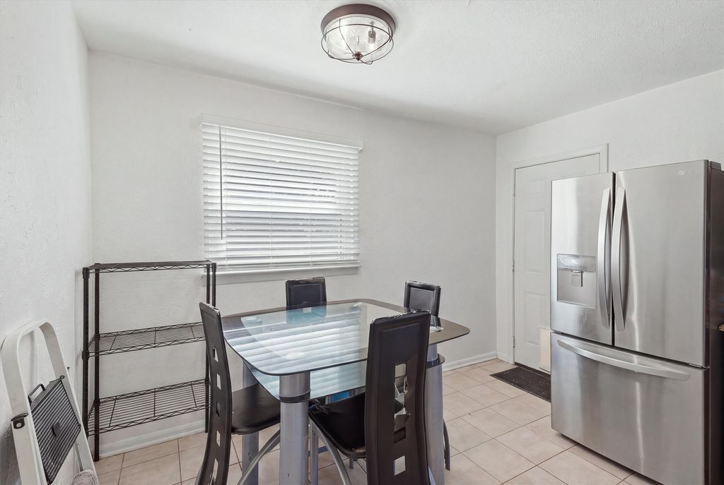 7208 Van Natta Lane, Fort Worth, TX 76112 — photo 5