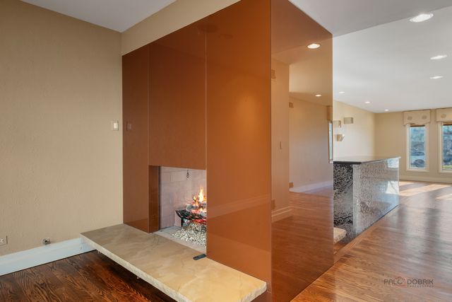 3926 Raintree Lane, Northbrook, IL 60062