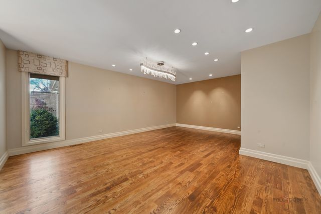 3926 Raintree Lane, Northbrook, IL 60062