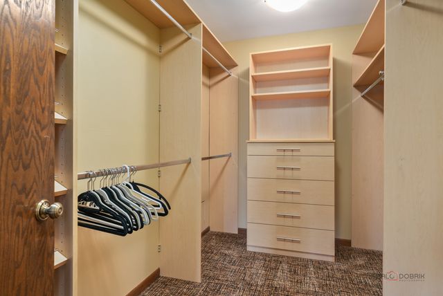 3926 Raintree Lane, Northbrook, IL 60062