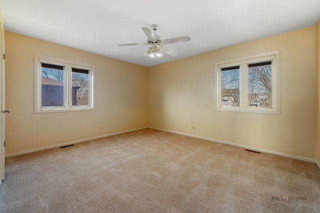 3926 Raintree Lane, Northbrook, IL 60062