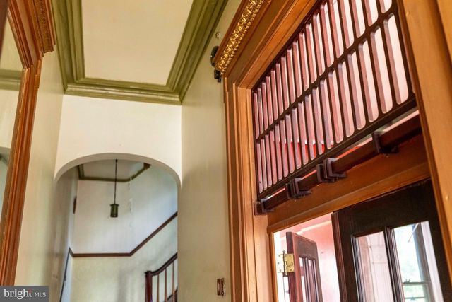 1717 MOUNT VERNON ST, Philadelphia, PA 19130