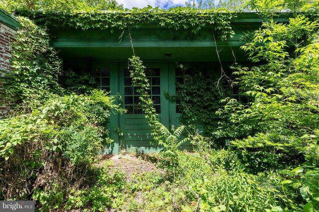 1717 MOUNT VERNON ST, Philadelphia, PA 19130