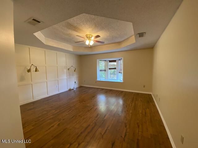 3429 N 7th Street, Ocean Springs, MS 39564