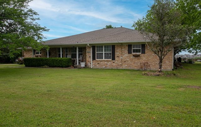 1801 W Holiday, Fate, TX 75087