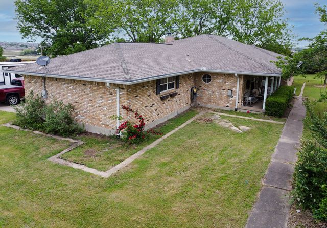 1801 W Holiday, Fate, TX 75087