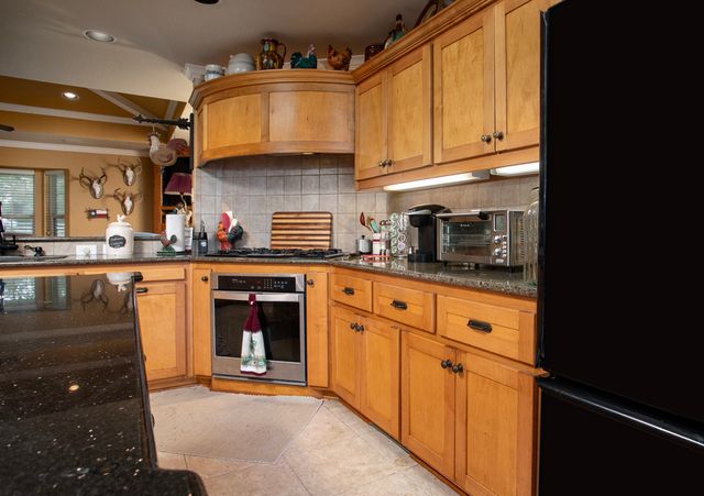 1801 W Holiday, Fate, TX 75087