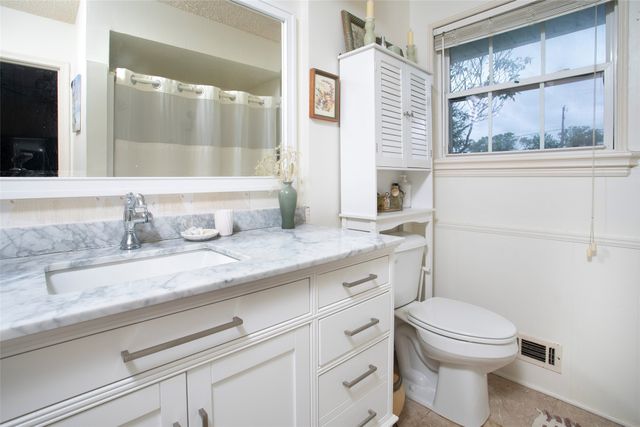 1801 W Holiday, Fate, TX 75087