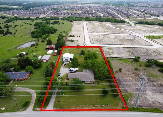 1801 W Holiday, Fate, TX 75087