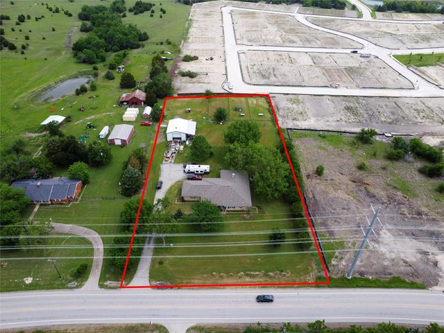 1801 W Holiday, Fate, TX 75087