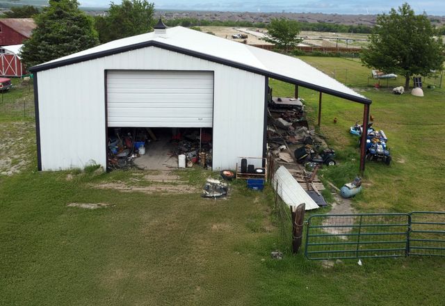 1801 W Holiday, Fate, TX 75087