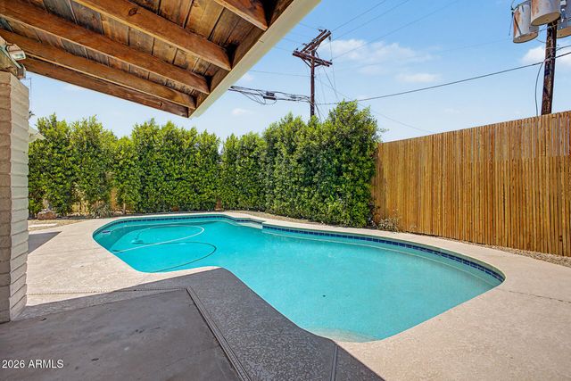 8202 E SELLS Drive, Scottsdale, AZ 85251