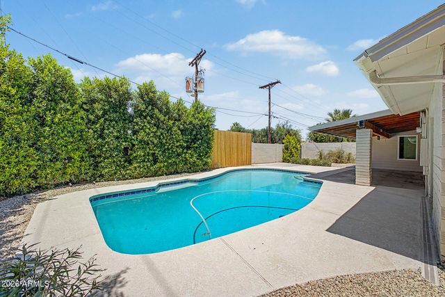 8202 E SELLS Drive, Scottsdale, AZ 85251