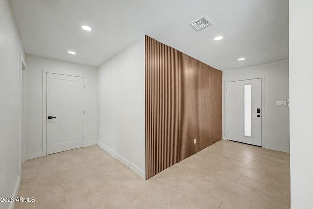 8202 E SELLS Drive, Scottsdale, AZ 85251