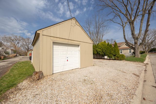 287 College Street, Groveport, OH 43125