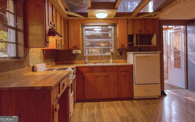 4421 Albert Rahn Road, Glennville, GA 30427