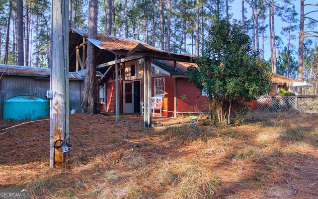 4421 Albert Rahn Road, Glennville, GA 30427