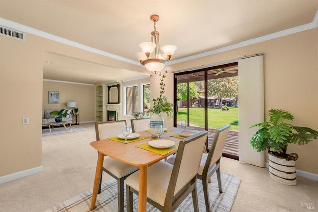 11 Fairway Pl, Fairfield, CA 94534