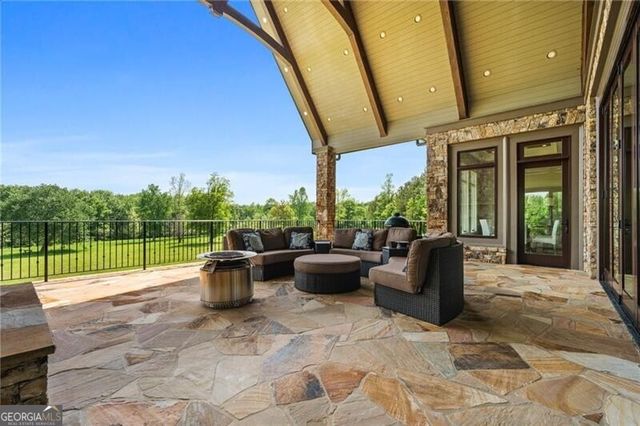 1101 N Flat Rock Road, Douglasville, GA 30134