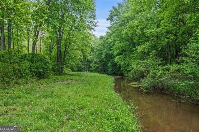 1101 N Flat Rock Road, Douglasville, GA 30134