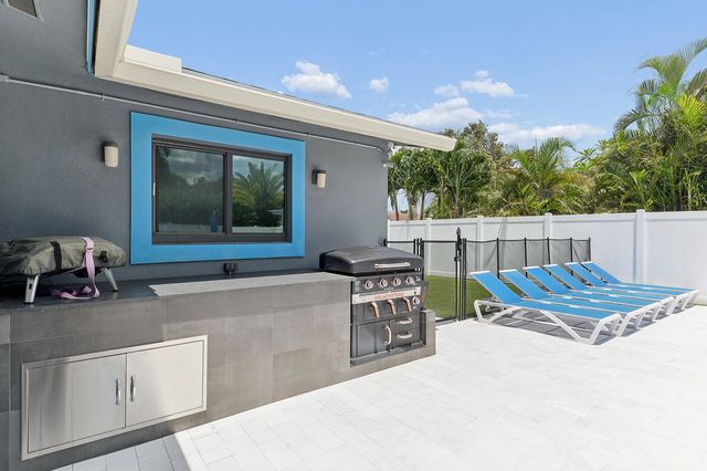405 CHAPEL HILL Boulevard, Boynton Beach, FL 33435