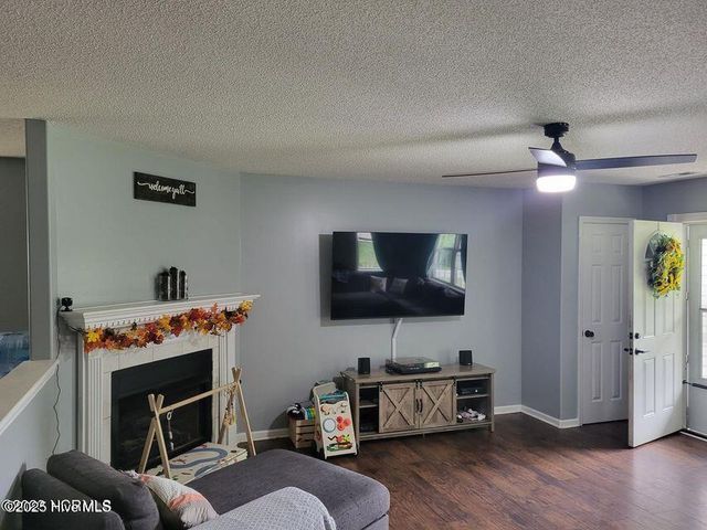 124 Villa Park Drive, Hubert, NC 28539