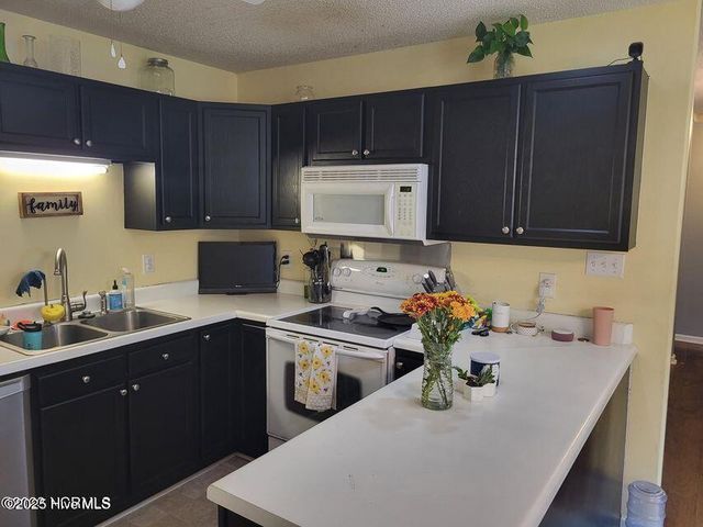 124 Villa Park Drive, Hubert, NC 28539