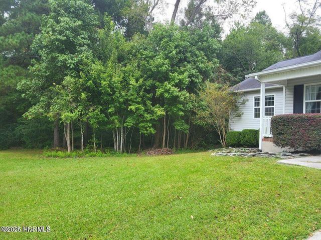 124 Villa Park Drive, Hubert, NC 28539