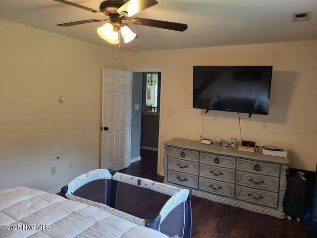 124 Villa Park Drive, Hubert, NC 28539