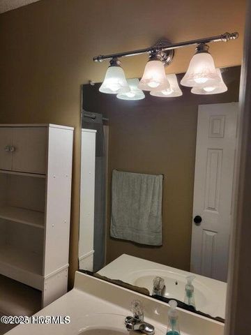 124 Villa Park Drive, Hubert, NC 28539