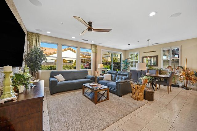3670 Edington Dr, Rancho Cordova, CA 95742