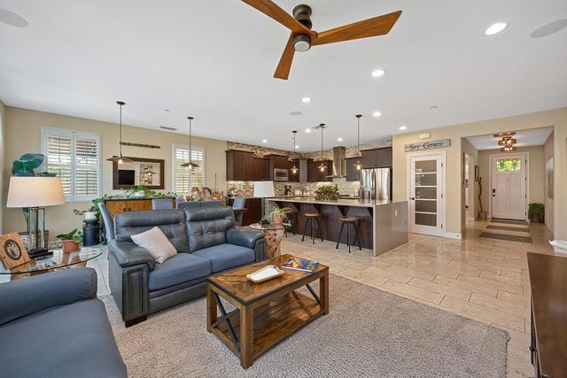 3670 Edington Dr, Rancho Cordova, CA 95742