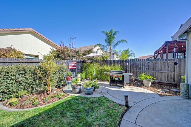 3670 Edington Dr, Rancho Cordova, CA 95742