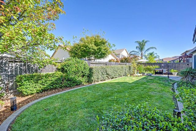 3670 Edington Dr, Rancho Cordova, CA 95742