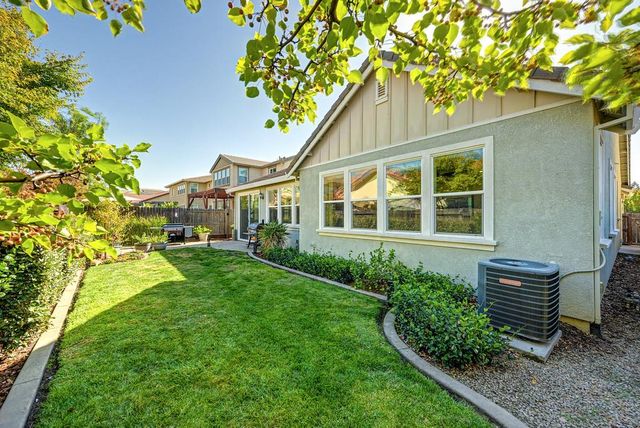 3670 Edington Dr, Rancho Cordova, CA 95742