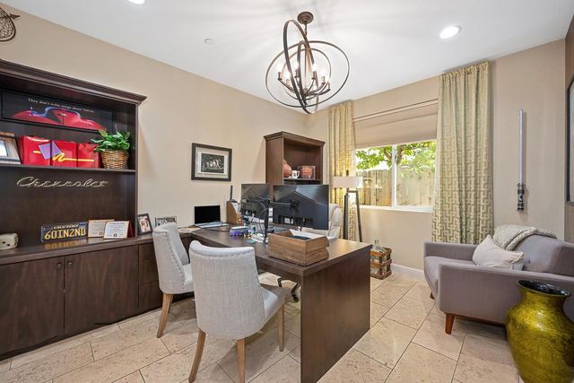 3670 Edington Dr, Rancho Cordova, CA 95742