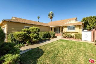 14745 MARLIN Place, Van Nuys (los Angeles), CA 91405