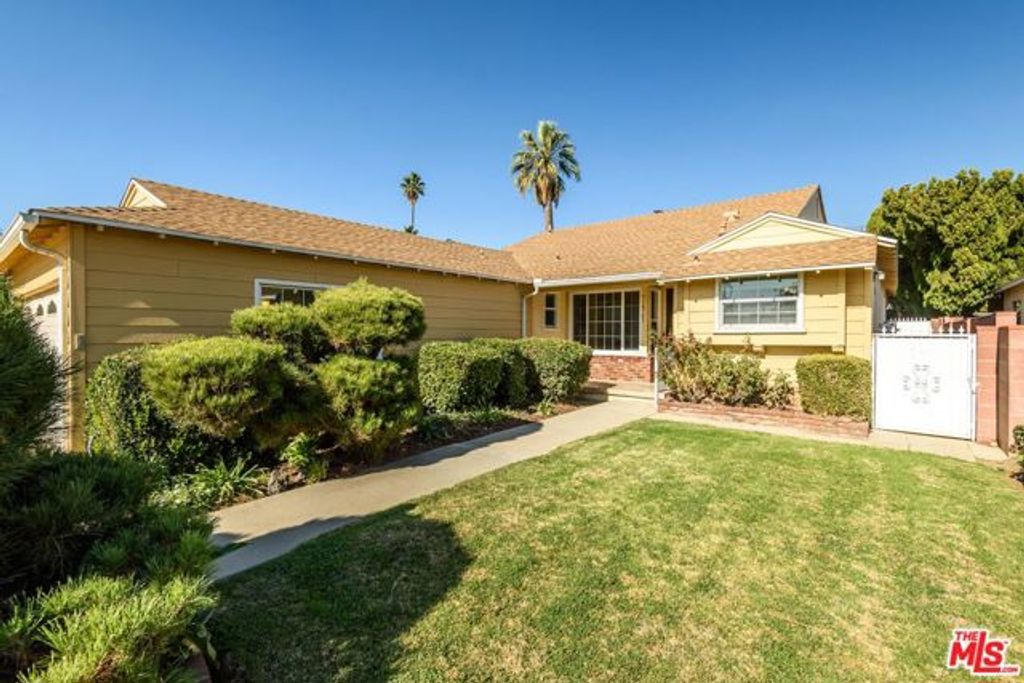 14745 MARLIN Place, Van Nuys (los Angeles), CA 91405