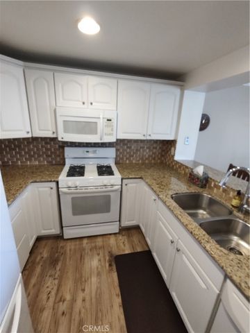 36 Woodleaf, Irvine, CA 92614