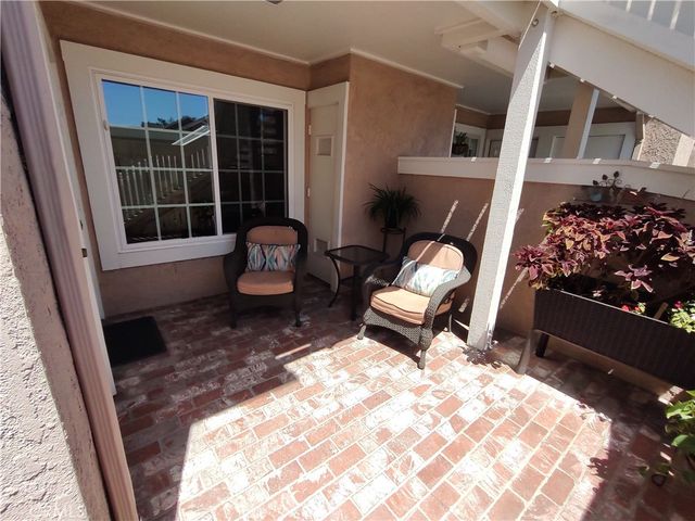 36 Woodleaf, Irvine, CA 92614