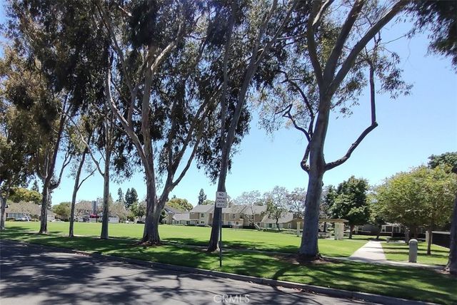 36 Woodleaf, Irvine, CA 92614
