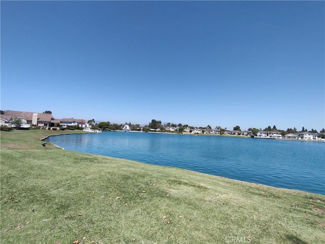 36 Woodleaf, Irvine, CA 92614