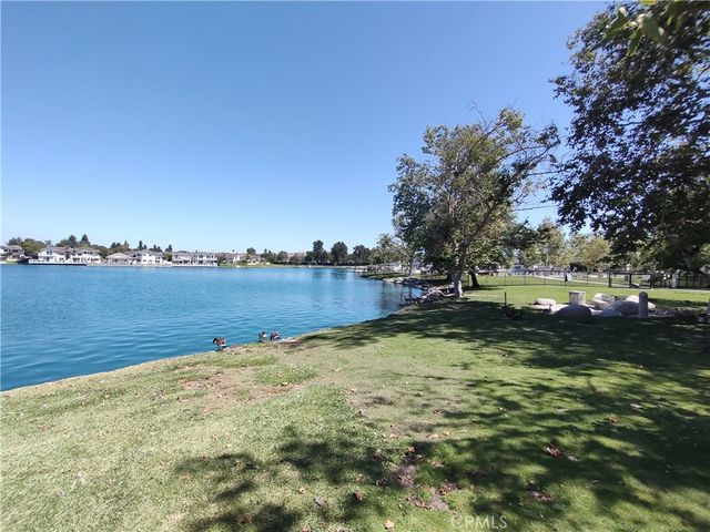 36 Woodleaf, Irvine, CA 92614