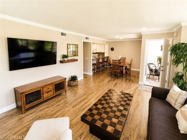 36 Woodleaf, Irvine, CA 92614