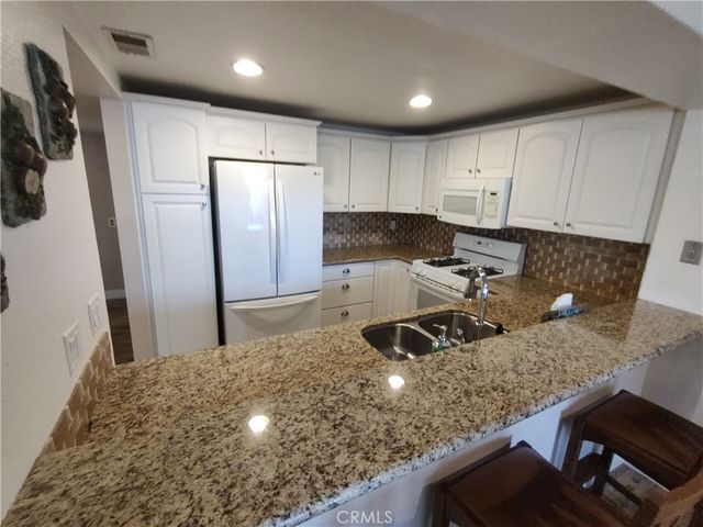 36 Woodleaf, Irvine, CA 92614